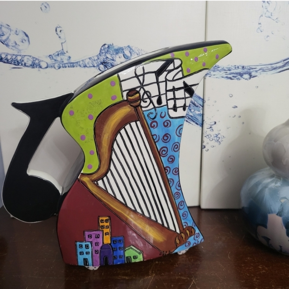 Rhapsody Cafe Music Teapot